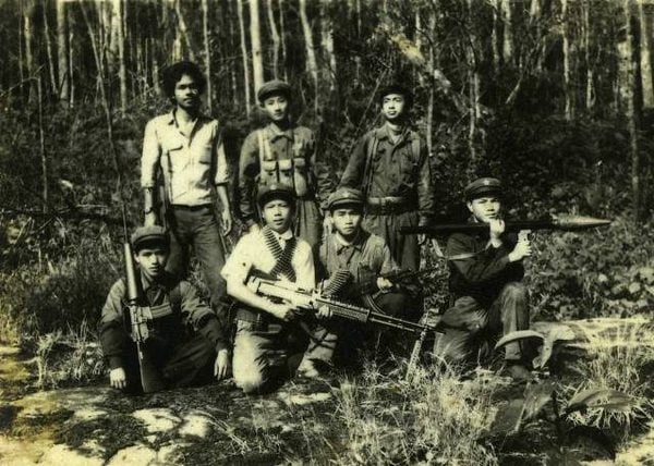 Facts 4 Thai students, who had joined communist insurgency groups, set up a stronghold in Khao Sok